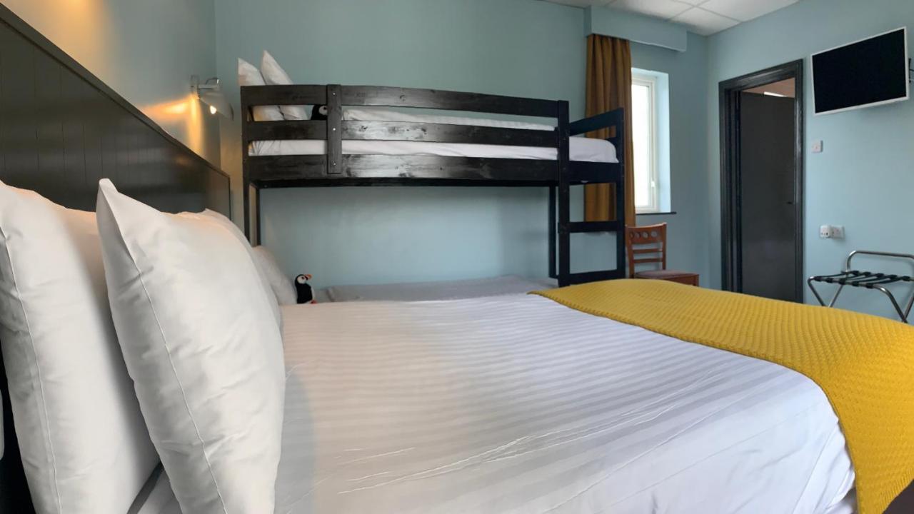 Marine Hotel Балликасл Экстерьер фото